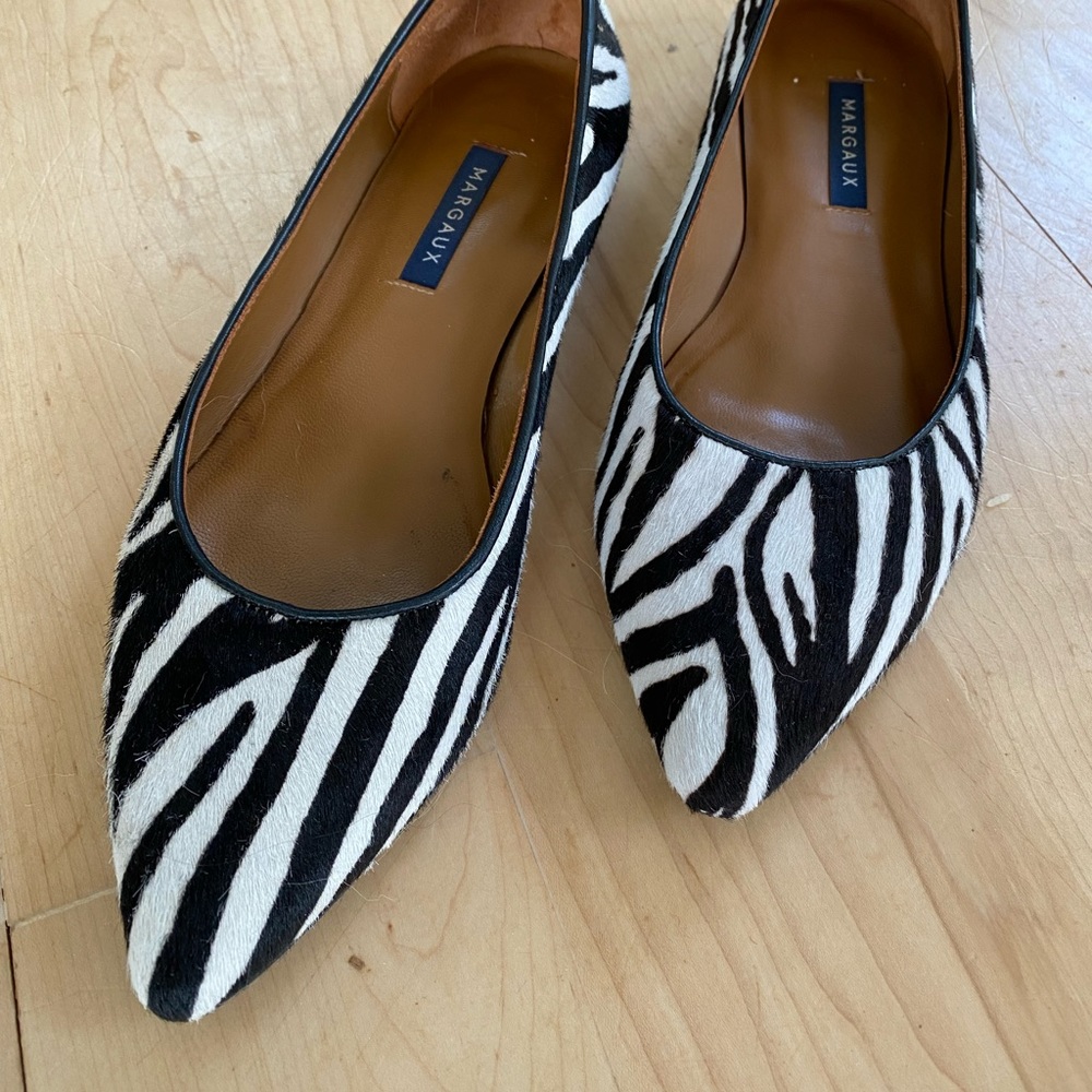 EUC Margaux The Pointe Zebra Pint Calf Hair Flats